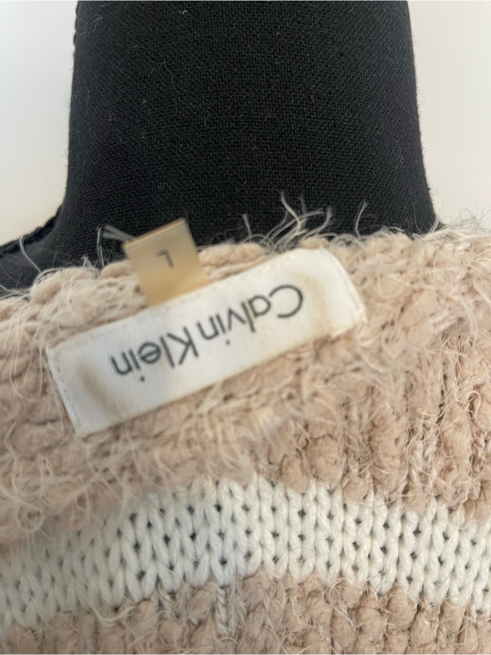Calvin Klein Women’s L Fuzzy Striped Oversized Pullover Sweater Beige Ivory - Picture 5 of 5
